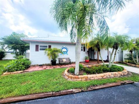 803 & 805 Big Branch Lane Moore Haven FL 33471