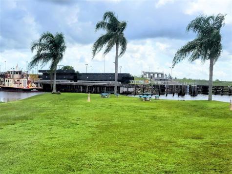 803 & 805 Big Branch Lane Moore Haven FL 33471