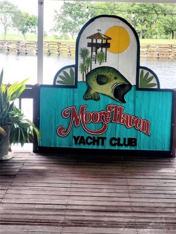 803 & 805 Big Branch Lane Moore Haven FL 33471