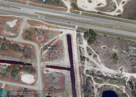 1237 Naples Avenue S Lehigh Acres FL 33913