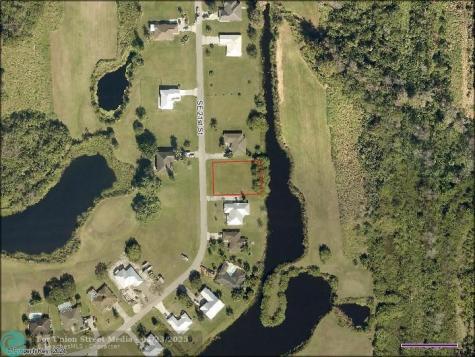 1440 SE 21st Street Okeechobee FL 34974