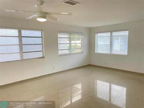 35 NE 3rd Street Dania Beach FL 33004