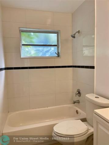 35 NE 3rd Street Dania Beach FL 33004