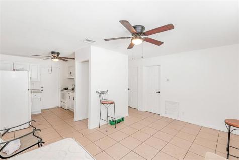 404 NE 4th Street #1-2 Pompano Beach FL 33060