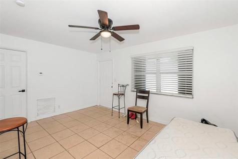 404 NE 4th Street #1-2 Pompano Beach FL 33060