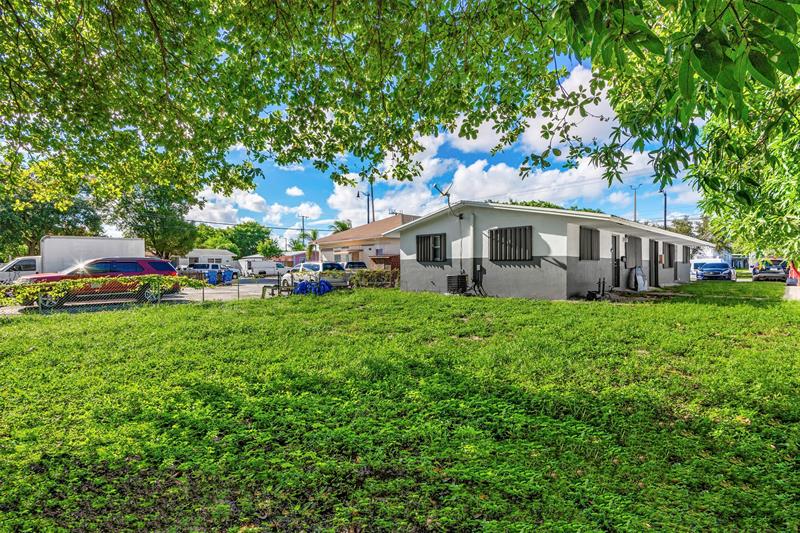 404 NE 4th Street #1-2 Pompano Beach FL 33060