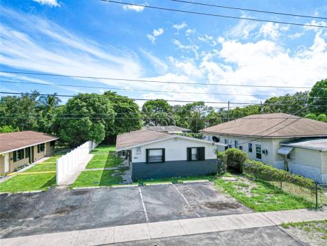404 NE 4th Street #1-2 Pompano Beach FL 33060
