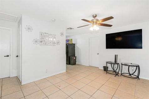 404 NE 4th Street #1-2 Pompano Beach FL 33060
