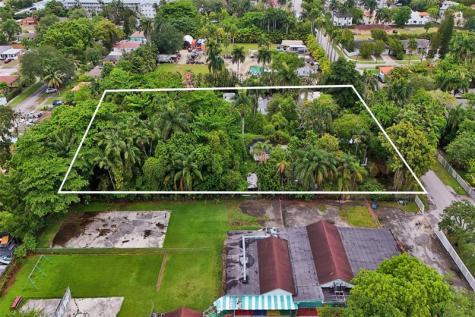 453 NE 154th Street Miami FL 33162