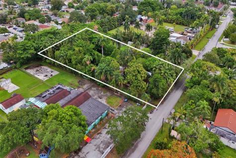 453 NE 154th Street Miami FL 33162