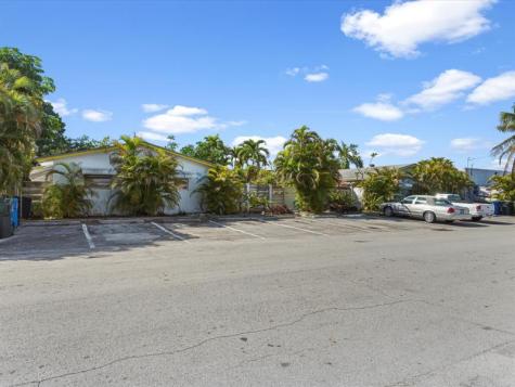 560-564 NE 34th Street Oakland Park FL 33334