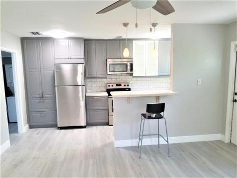 1123 N 17th Avenue Hollywood FL 33020