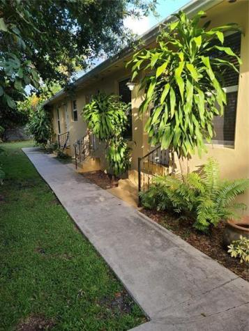 1123 N 17th Avenue Hollywood FL 33020