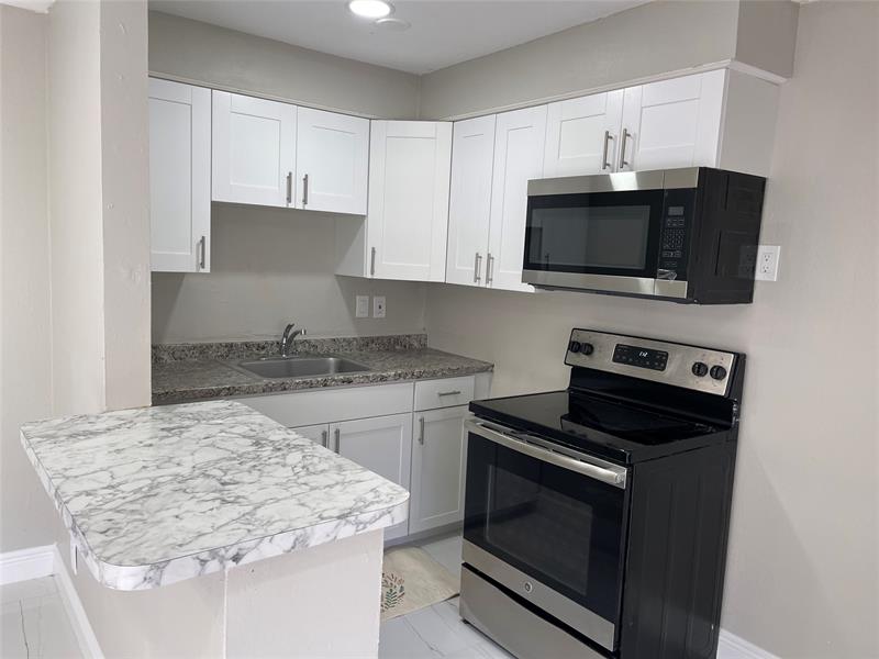 721 SW 8th Street Pompano Beach FL 33060