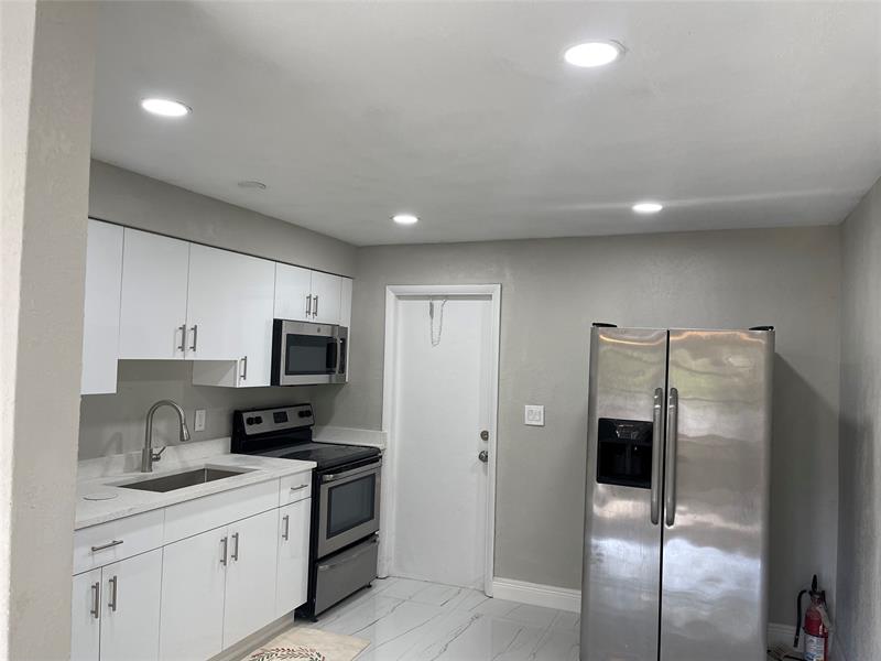 721 SW 8th Street Pompano Beach FL 33060