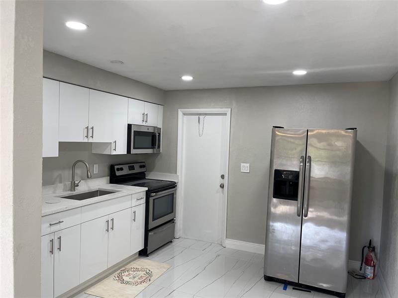 721 SW 8th Street Pompano Beach FL 33060