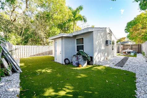 659 NE 32nd Street Oakland Park FL 33334