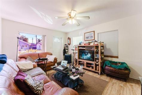 659 NE 32nd Street Oakland Park FL 33334