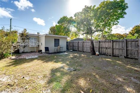 659 NE 32nd Street Oakland Park FL 33334