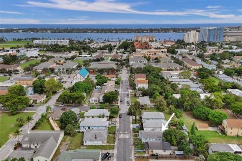 536 18TH Street West Palm Beach FL 33407