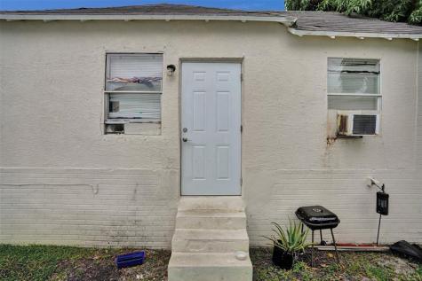 536 18TH Street West Palm Beach FL 33407