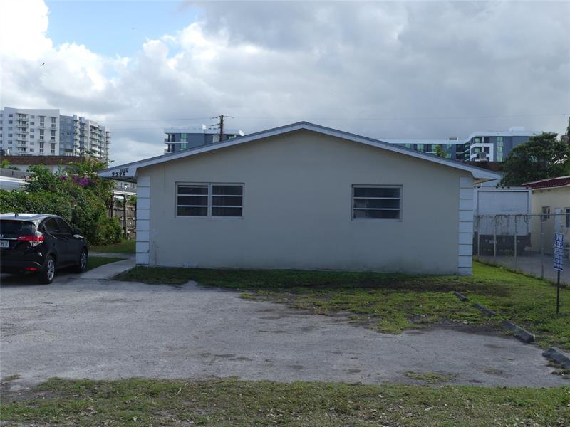 2226 Taylor Street Hollywood FL 33020