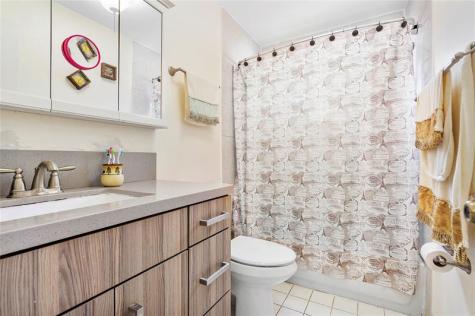 5829 Taylor Street Hollywood FL 33021