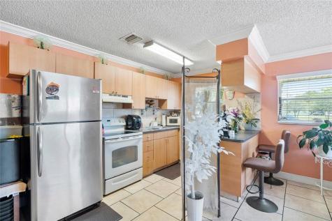 5829 Taylor Street Hollywood FL 33021