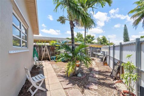 5829 Taylor Street Hollywood FL 33021