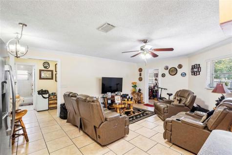 5829 Taylor Street Hollywood FL 33021
