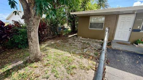 280 NE 40th Court Oakland Park FL 33334