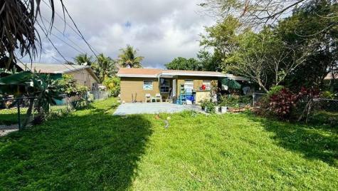 280 NE 40th Court Oakland Park FL 33334