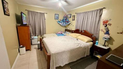 280 NE 40th Court Oakland Park FL 33334
