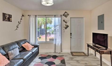 49 E 27th Street Riviera Beach FL 33404