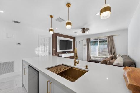 883 NE 33rd Street Oakland Park FL 33334