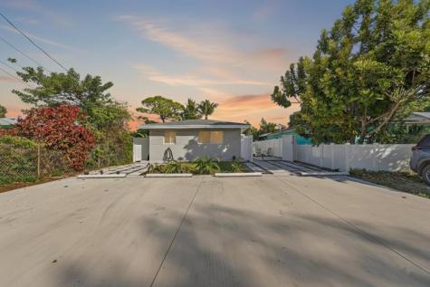 883 NE 33rd Street Oakland Park FL 33334