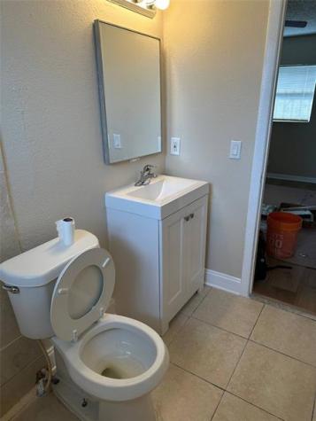1275 NW 27 Avenue Oakland Park FL 33311