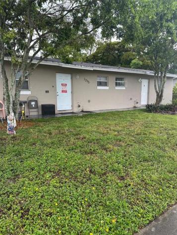 1275 NW 27 Avenue Oakland Park FL 33311