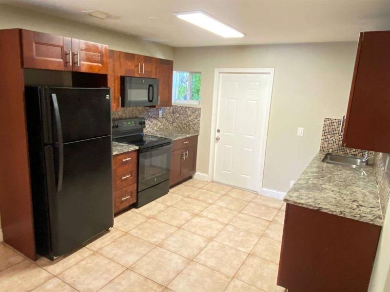 141 NW 10th Street Pompano Beach FL 33060