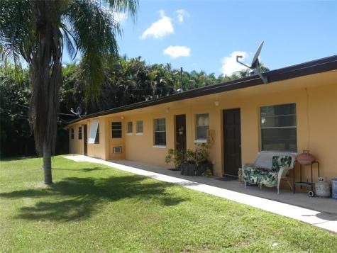 4725 SW 65th Avenue Davie FL 33314