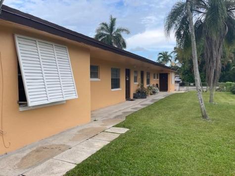 4725 SW 65th Avenue Davie FL 33314