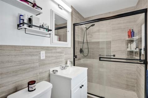 2500 NE 16th Avenue Wilton Manors FL 33305