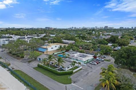 2500 NE 16th Avenue Wilton Manors FL 33305