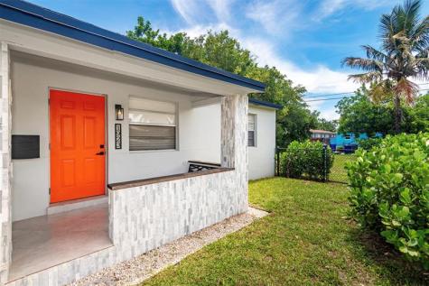 1923 N 23rd Avenue Hollywood FL 33020