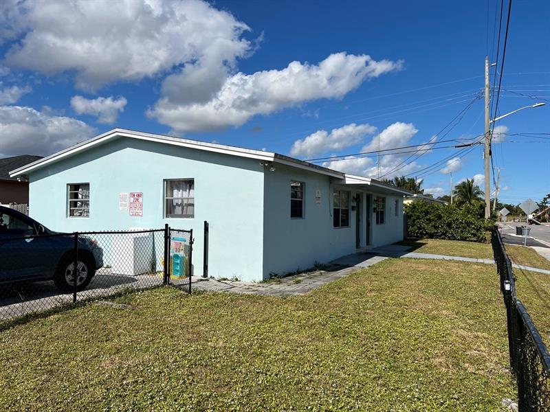 1203 NW 4th Street Boynton Beach FL 33435