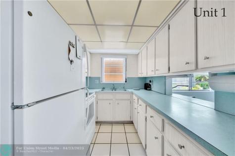 3220 Canal Drive Pompano Beach FL 33062