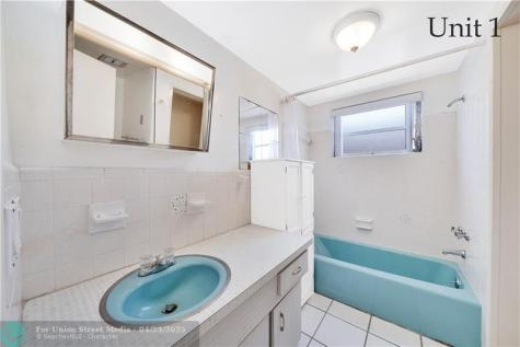 3220 Canal Drive Pompano Beach FL 33062