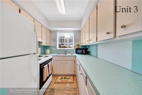 3220 Canal Drive Pompano Beach FL 33062