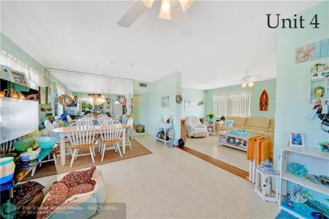 3220 Canal Drive Pompano Beach FL 33062
