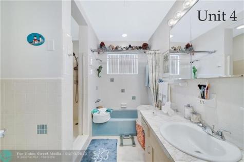 3220 Canal Drive Pompano Beach FL 33062